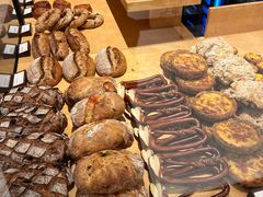 -LANLIZI BAKERY(COSMO店)