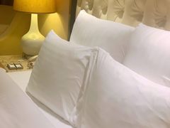 -永恒朗悦酒店(广西大学地铁站大学东路万达广场店)