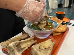 -乡村馕坑肉·烧烤·新疆菜·本地人更爱吃(阿勒泰首店)