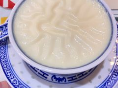 -广信牛奶甜品世家(台东店)