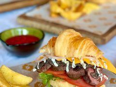 -青岛香格里拉·鱼跃地中海西餐厅