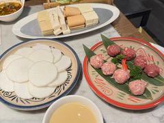 -尚尚仙·酸汤猪手·猪肚鸡火锅(华联万柳购物中心店)