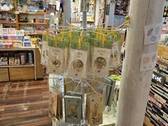 -猫的天空之城概念书店(杭州南宋御街店)