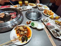 -黑金·寻焰自助百汇·烤肉·火锅(中街店)