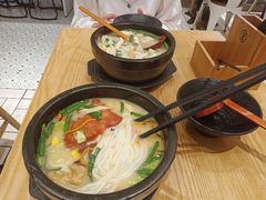 三鲜菇过桥米线-云味馆过桥米线(皇庭广场店)