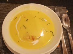 南瓜汤-WOLFGANG PUCK KITCHEN & BAR(迪士尼小镇店)