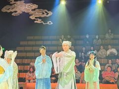 -瑞虹新天地月亮湾