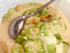 鲜丝瓜焖河蚌-费大厨辣椒炒肉(黄兴中心广场店)