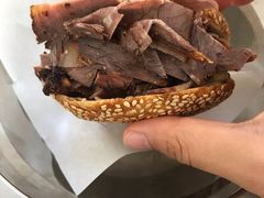 烧饼夹牛肉-老四烧饼铺(丽源路店)