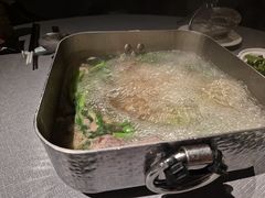 -左庭右院鲜牛肉火锅黑金店(陆家嘴中心店)