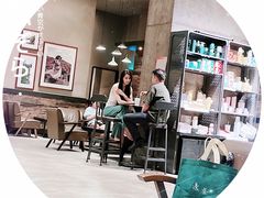-星巴克(深圳宝安泰华店)