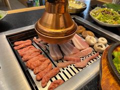 -臻牛烤肉