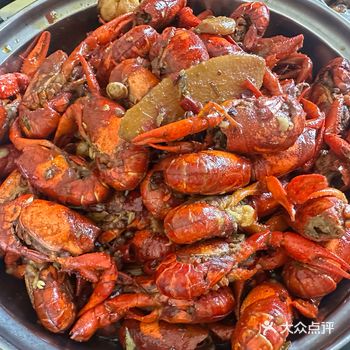 小龙虾拼盘，谁敢来一战？