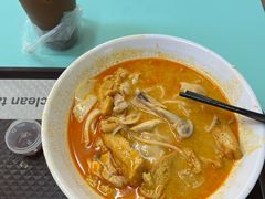 -亚王咖喱鸡米粉面