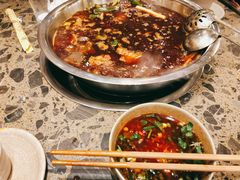-肖肖酸萝卜鱼火锅(总店)