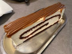 白巧克力瑞士卷-Ninethirty by Awfully Chocolate(天环广场店)