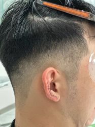-PE SALON
