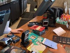 -星巴克臻选(惠州华贸天地1楼店)