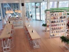 -猫的天空之城概念书店(北戴河蔚蓝海岸店)