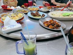 -黄亚华小食店(Jalan Alor)