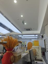 -首脑美发沙龙