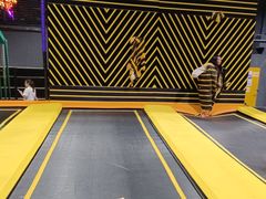 -Tenker Club弹刻极限主题公园 · 蹦床 · 团建 · 生日派对(大关店)