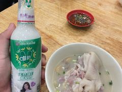 -雷祖芳老妈蹄花店