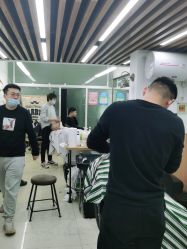 -纯剪男士理发馆·烫染专业店