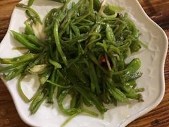 -小锅巴纳西餐厅