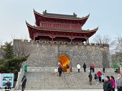 -巴陵广场