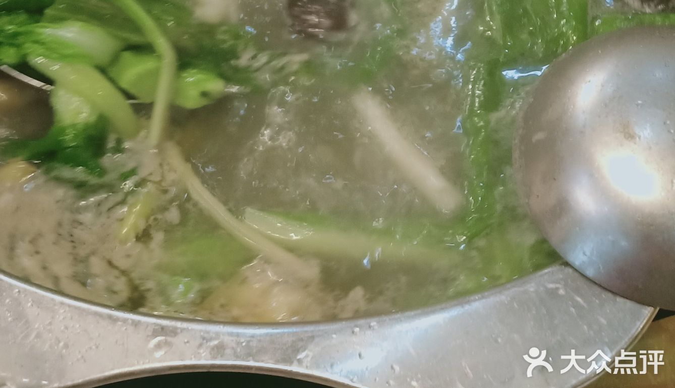 上菜神速。还代买乐山美味特产卡饼。「粉蒸牛肉」棒棒哒