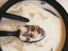 -志龙皇冠吃货椰子铺