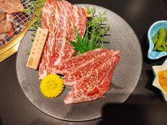 -山川小町·极番烧肉(新地假日广场店)
