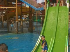 -泉城欧乐堡水上世界