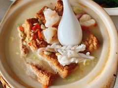 手工海鲜豆腐煲-潮州府·潮菜·砂锅粥(徐家汇店)