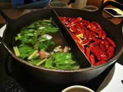 草本鸳鸯锅-盡膳口福跷脚牛肉火锅(晶耀前滩店)