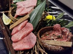 -山川小町·极番烧肉(新地假日广场店)