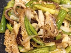 辣炒八爪鱼-老东镇啤酒屋海鲜加工·蒸汽海鲜·海鲜烧烤(台东店)