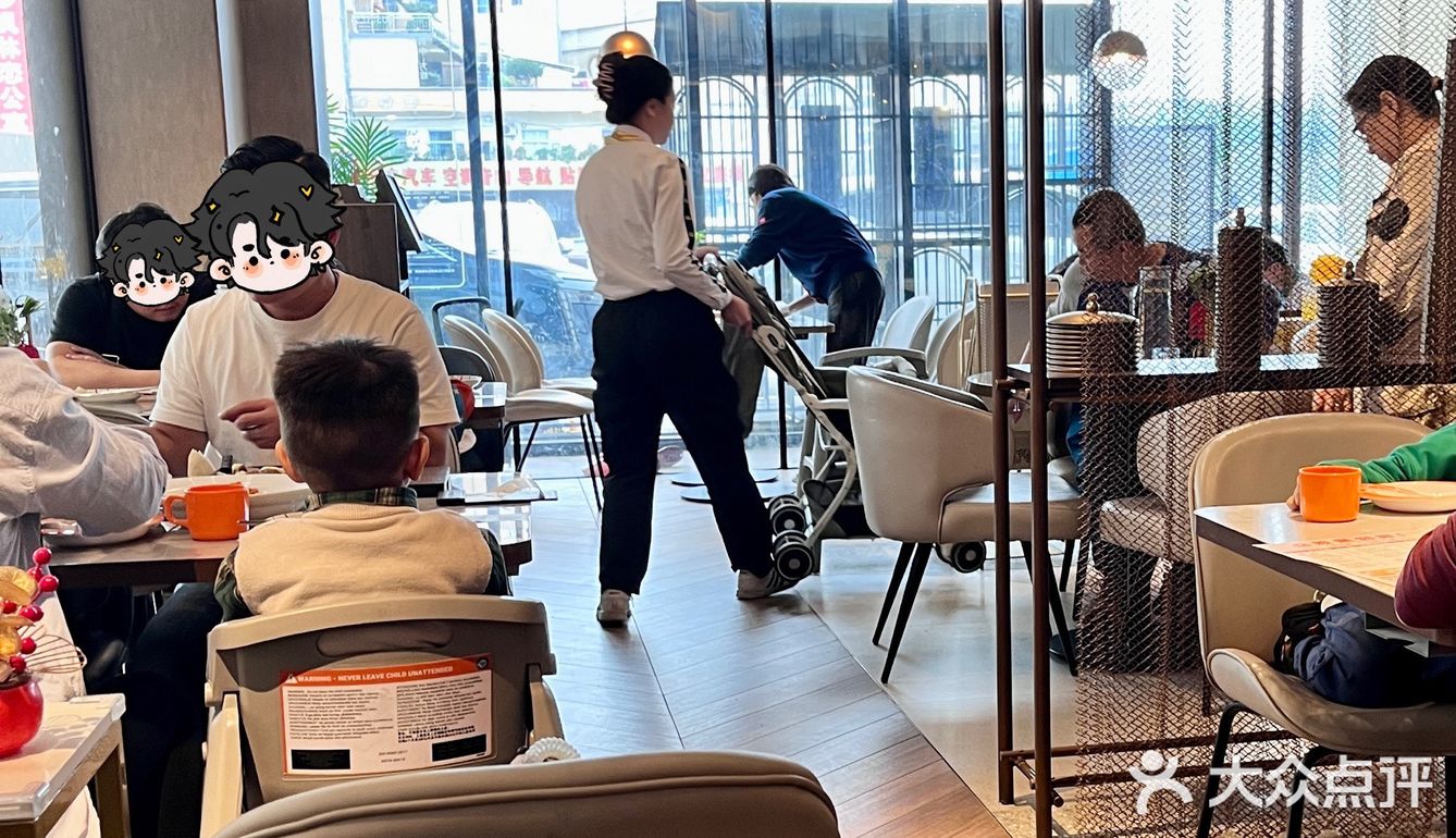 周末带娃省心版 | 该有的必胜客都有✅