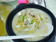 -鹏城人家海鲜酒家·23年老字号(较场尾店)