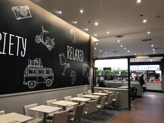 大堂-肯德基(北京南站店)