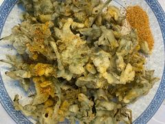油炸花椒芽-万柳阁小馆·花园餐厅(龙潭湖店)
