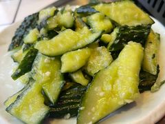 凉拌黄瓜-百味源炭火烤翅 ·夜市大排档(酒仙桥店)