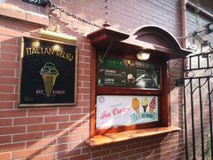 门面-古董花园(思南路42弄小区店)