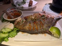 -大头虾越式风味餐厅(光明广场店)