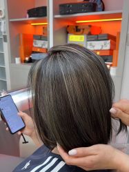 -艾美A·M Hair Salon