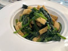-汗腾格里·风味餐厅(新疆驻京办店)