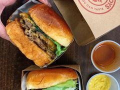 特色雙層芝士牛肉汉堡-Burger Joys Central(中环士丹利街店)