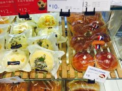 法国风味红豆奶油包-巴黎贝甜(常德路店)