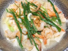 锅里的脆脆虾-吃饭皇帝大土家民族菜(正大广场店)